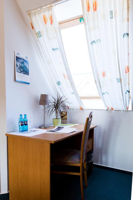 Stadthotel Kolpinghaus - Vier Ecken Werne Rum bild