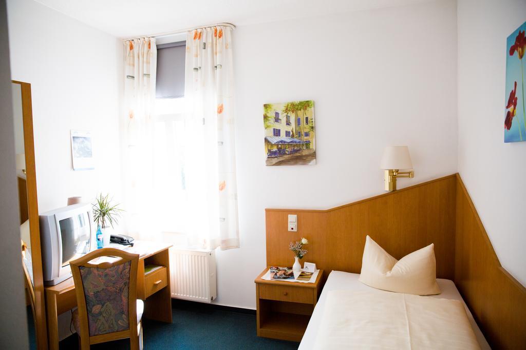 Stadthotel Kolpinghaus - Vier Ecken Werne Rum bild